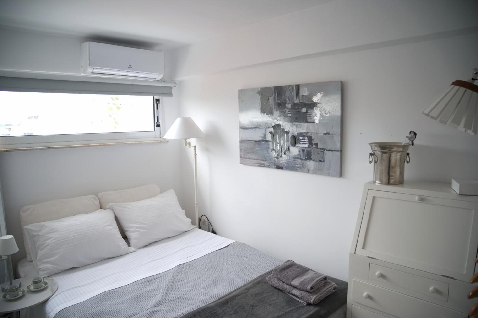 Central Aesthetic Studio With Panoramic Views Patras Buitenkant foto