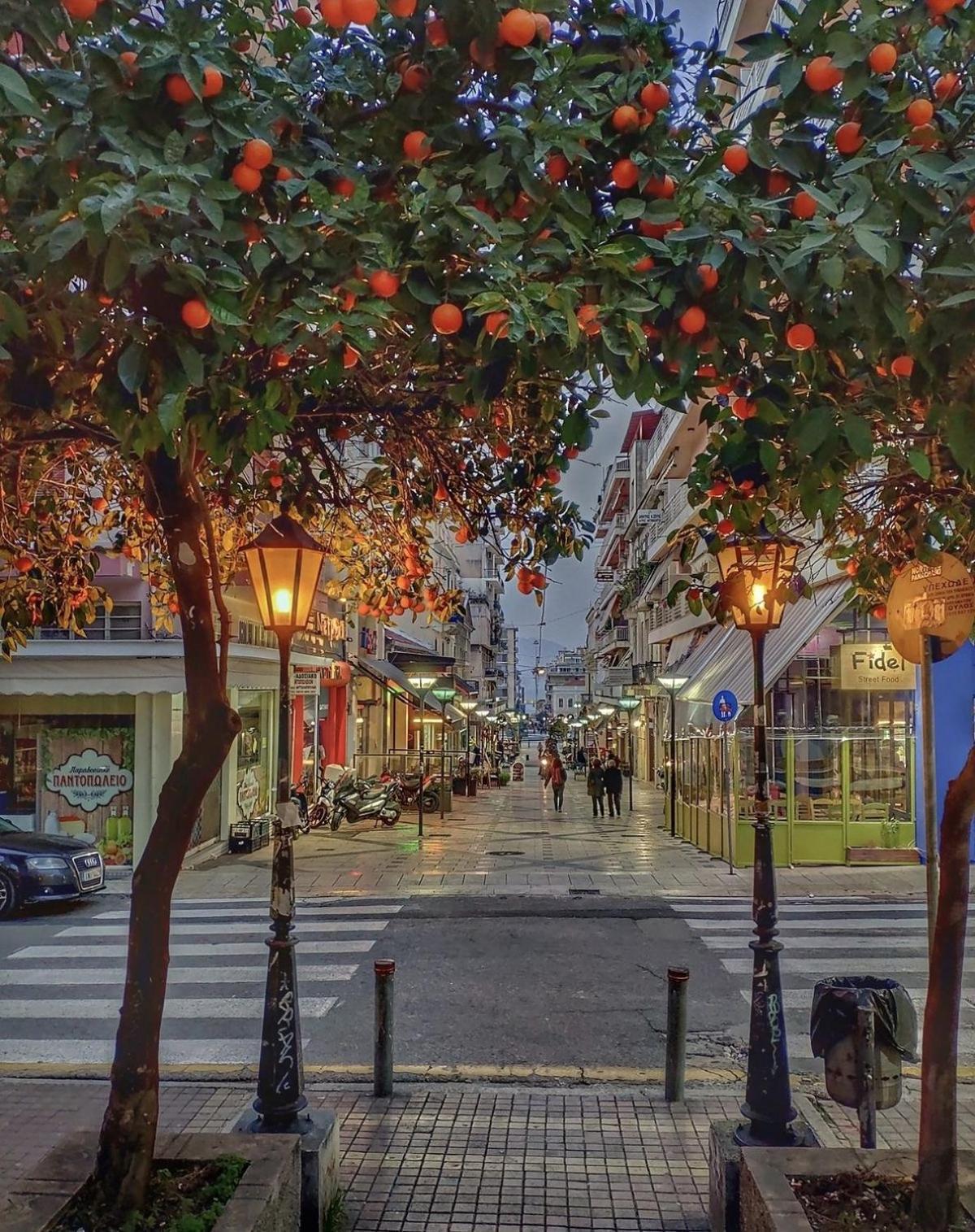 Central Aesthetic Studio With Panoramic Views Patras Buitenkant foto